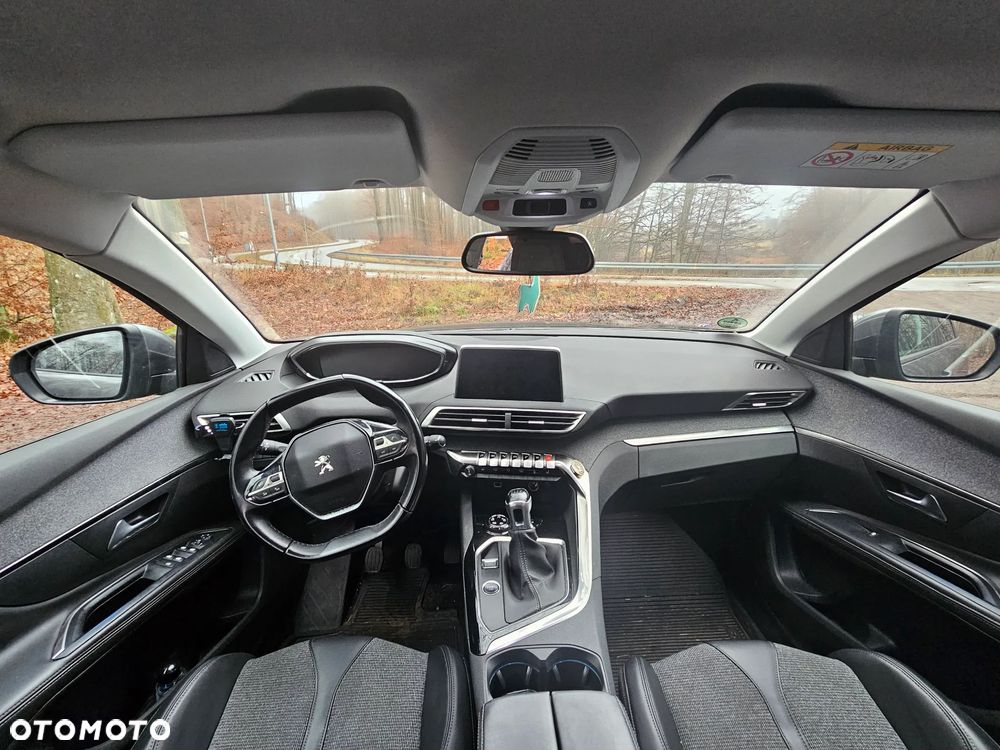 Peugeot 5008 1.5 BlueHDI Allure S&S - 5