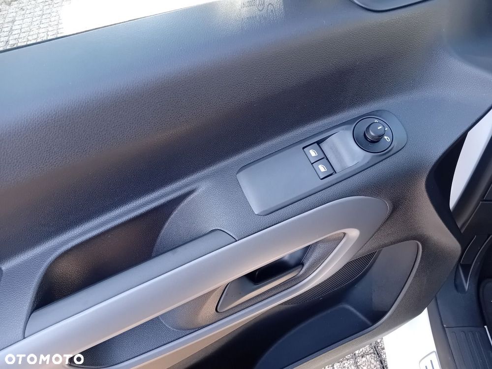 Toyota Proace City Verso 1.5 D-4D Business - 24