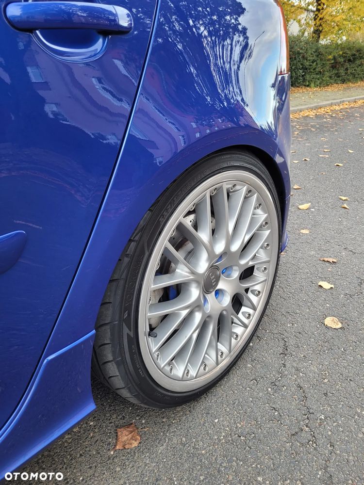 Volkswagen Golf R32 4Motion DSG - 8