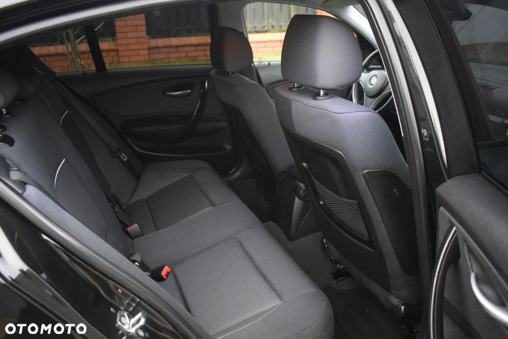 BMW Seria 1 118i - 4