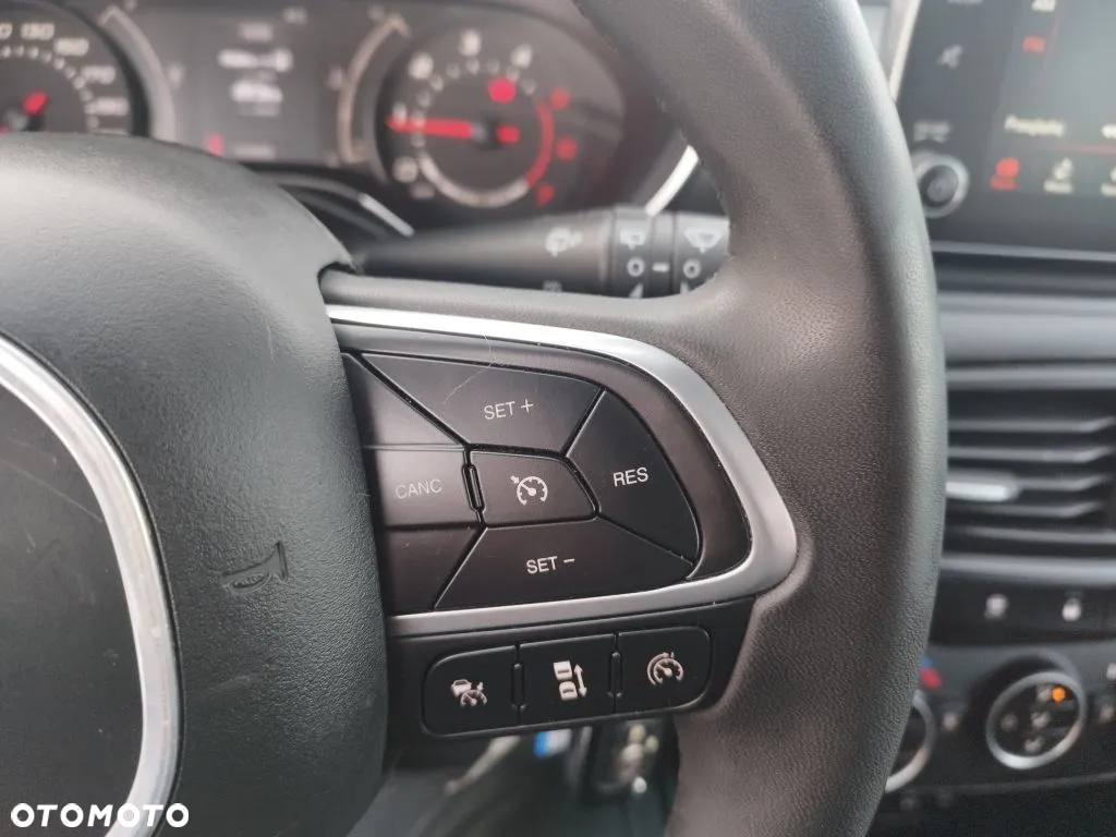 Fiat Tipo 1.6 MultiJet 16v Sport - 28