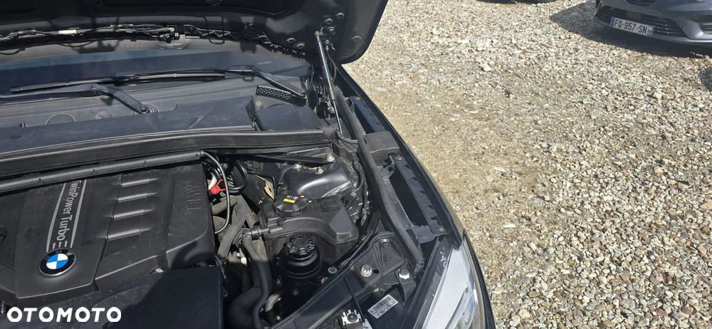 BMW X1 sDrive18d xLine - 10