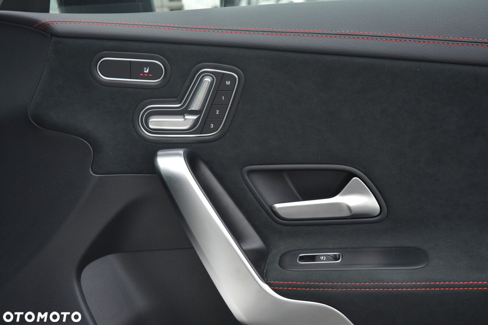 Mercedes-Benz CLA 200 AMG Line 7G-DCT - 26