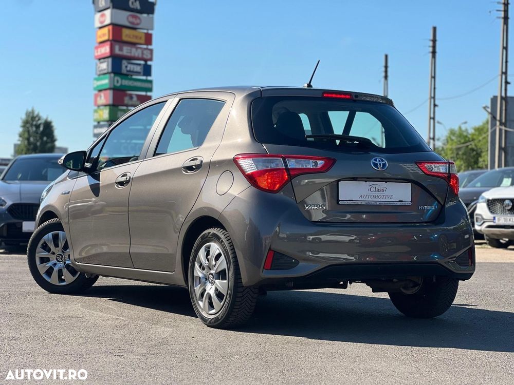 Toyota Yaris 1.5 VVT-i HSD Dynamic - 8