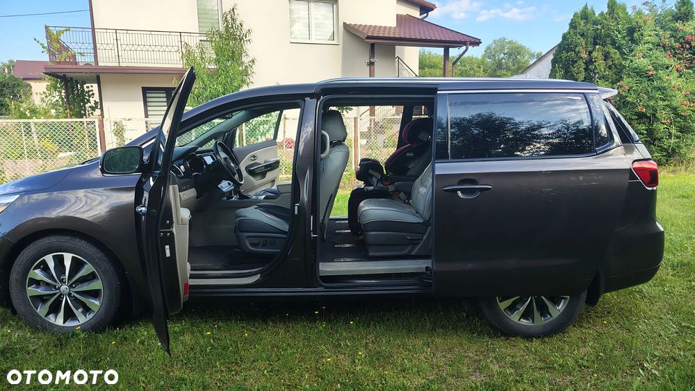 Kia Sedona 3.8 V6 LX - 30