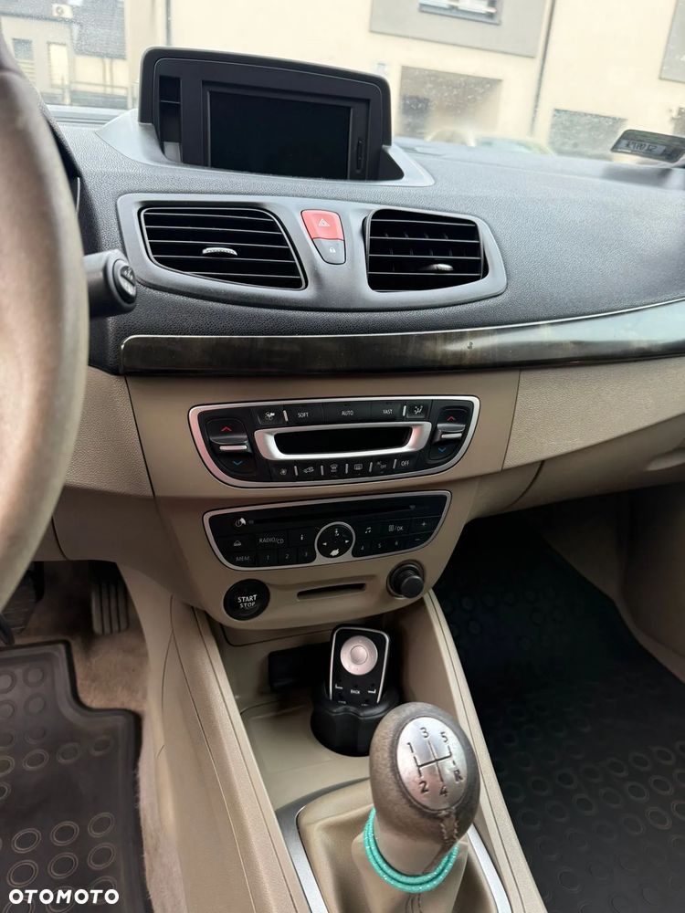 Renault Fluence 1.6 16V Privilege Euro5 - 7