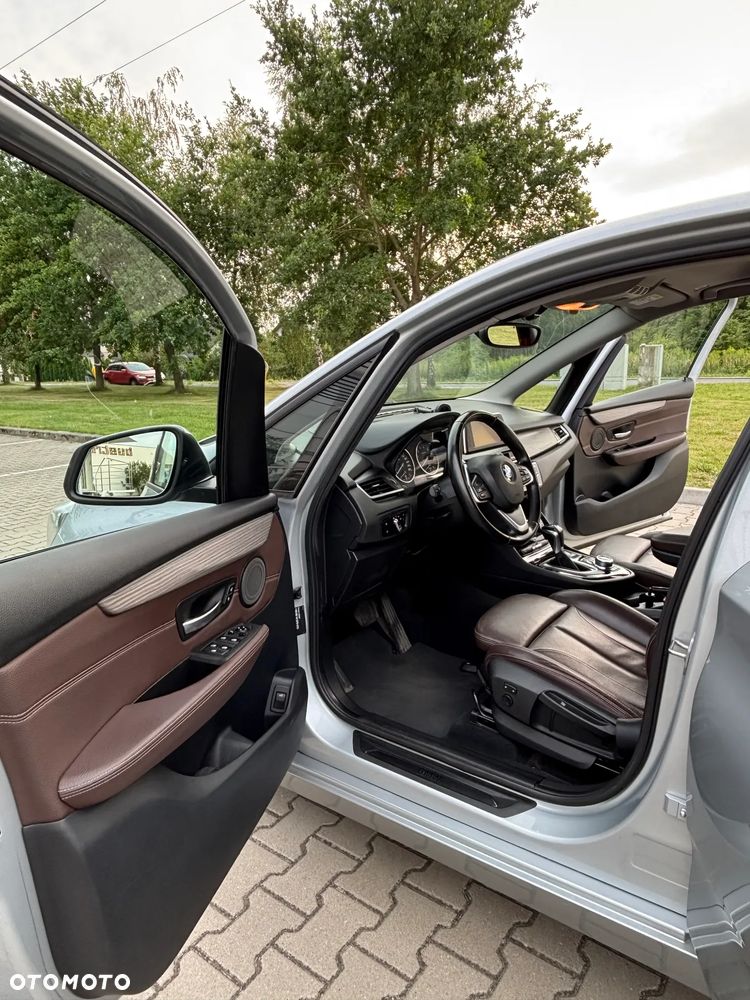 BMW Seria 2 218i - 11