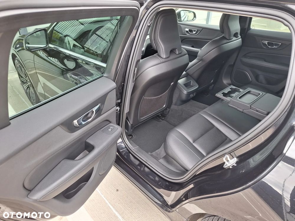 Volvo V60 B4 D Inscription - 19