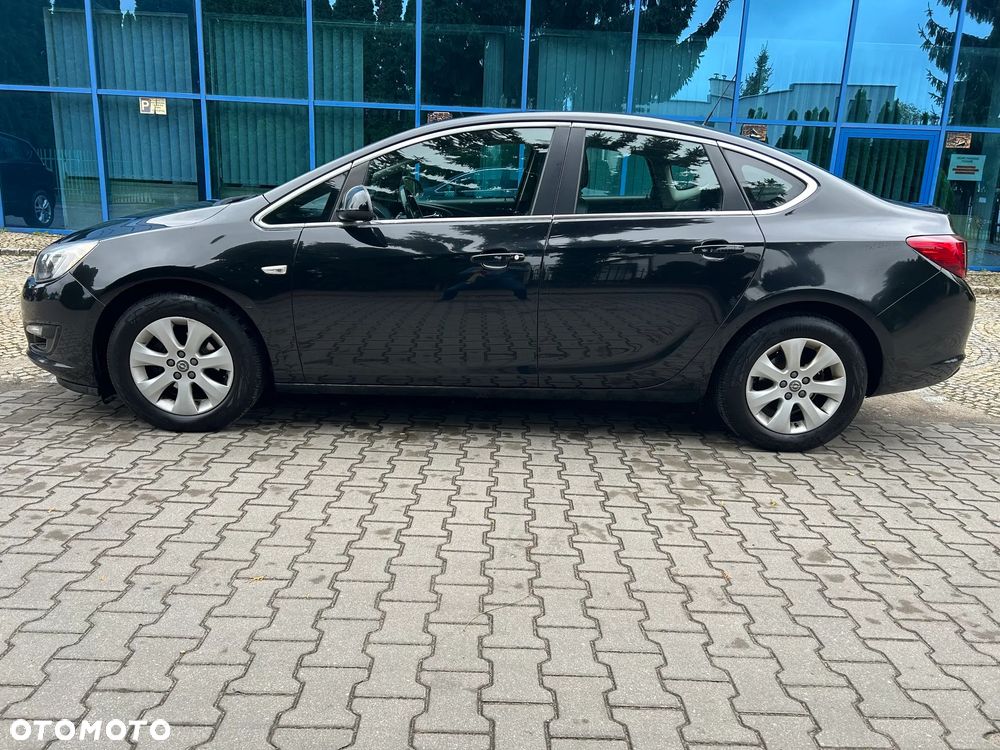 Opel Astra 1.4 T Business EU6 - 7