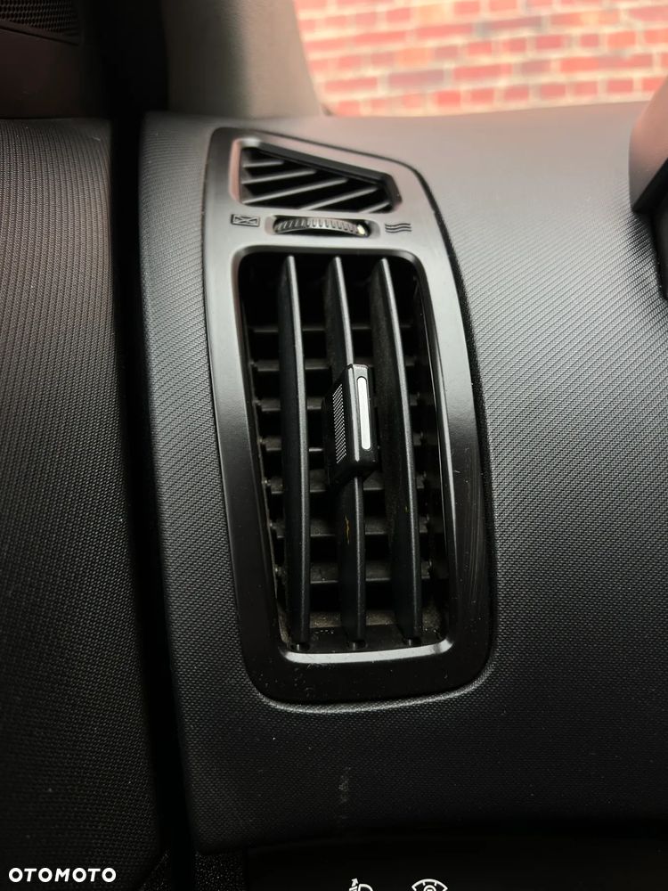 Kia Ceed - 28