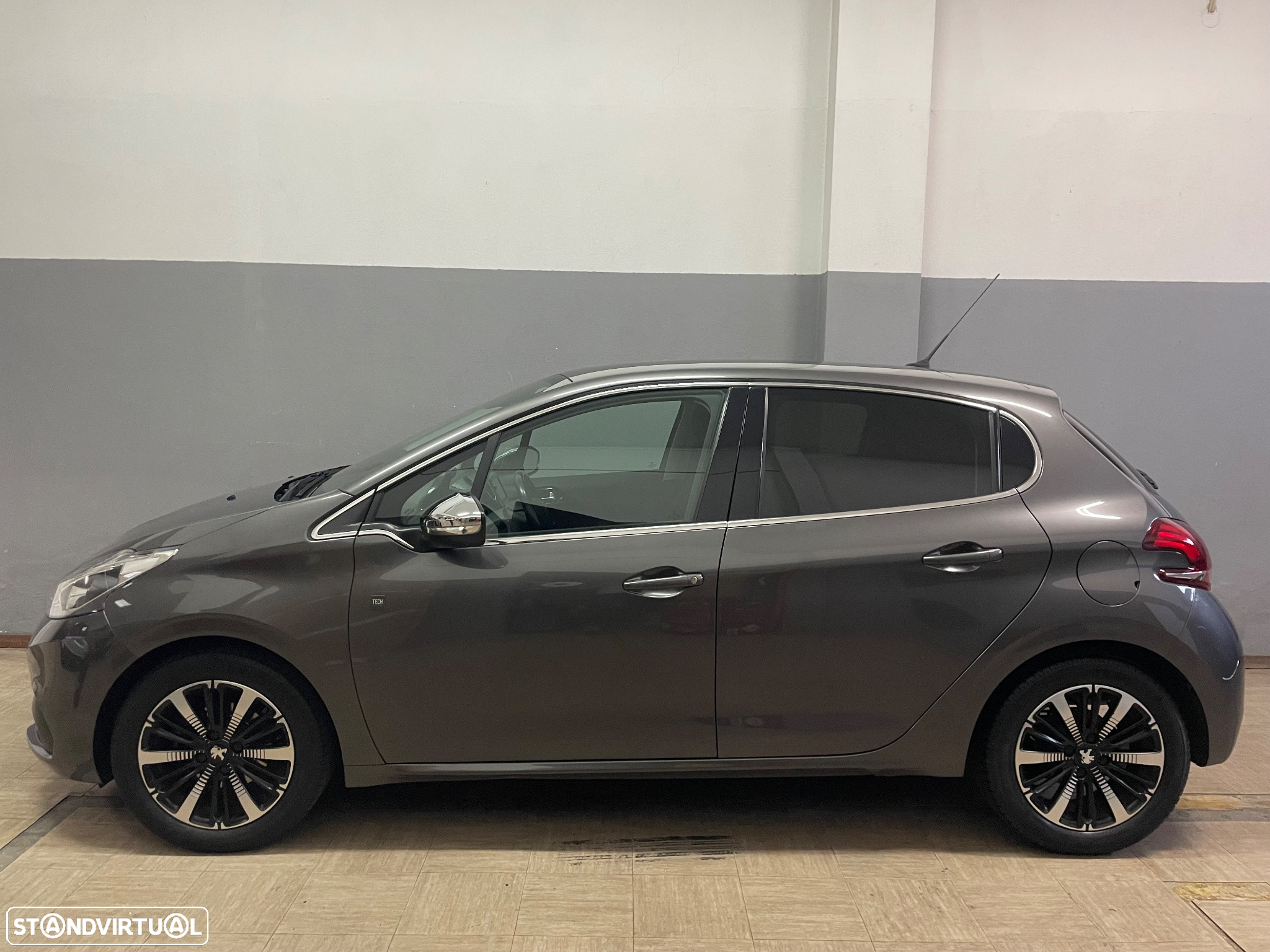 Peugeot 208 PureTech 110 Stop & Start Tech Edition - 36