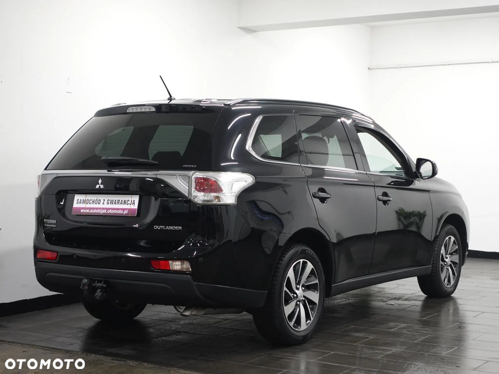 Mitsubishi Outlander 2.2 DI-D 4WD Invite - 9
