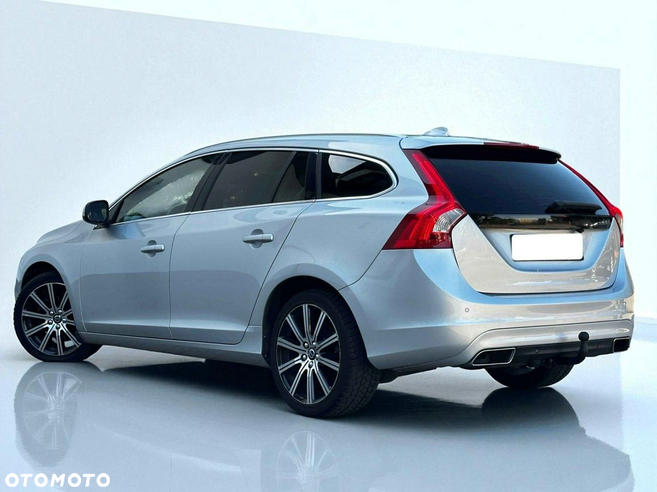 Volvo V60 D4 Geartronic Summum - 11