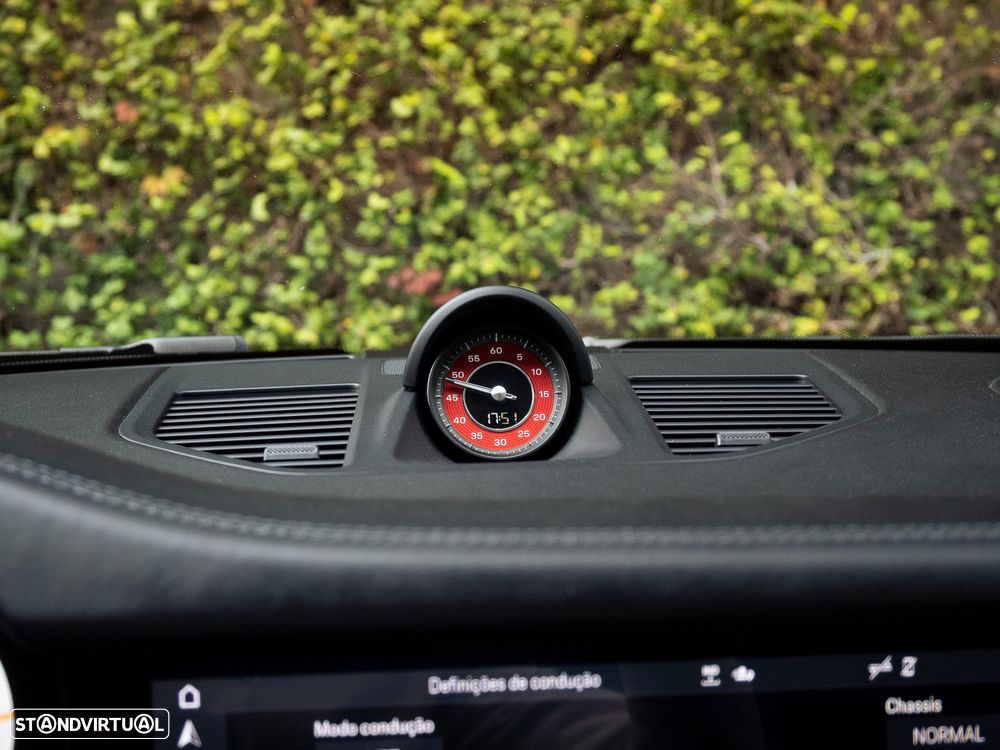 Porsche 911 (992) Turbo S PDK - 39