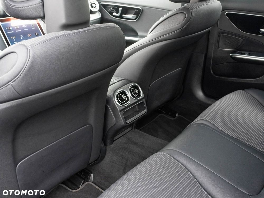Mercedes-Benz Klasa C 220 d 9G-TRONIC 4Matic - 25