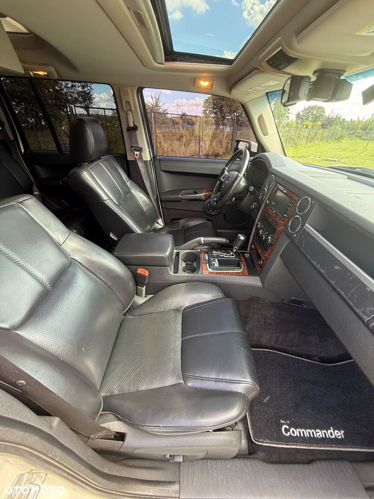 Jeep Commander 5.7 V8 Limited - 22