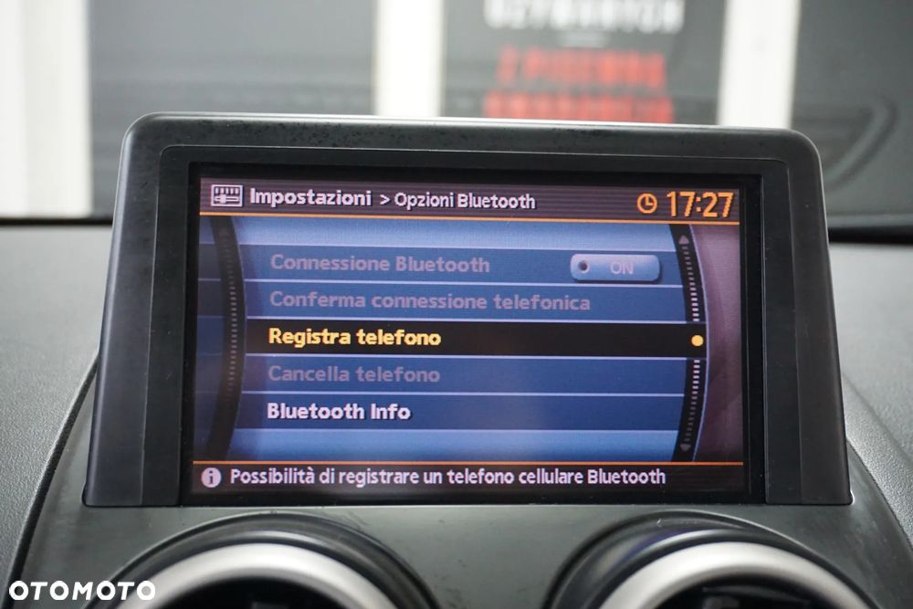 Nissan Qashqai 2.0 dCi DPF tekna - 36