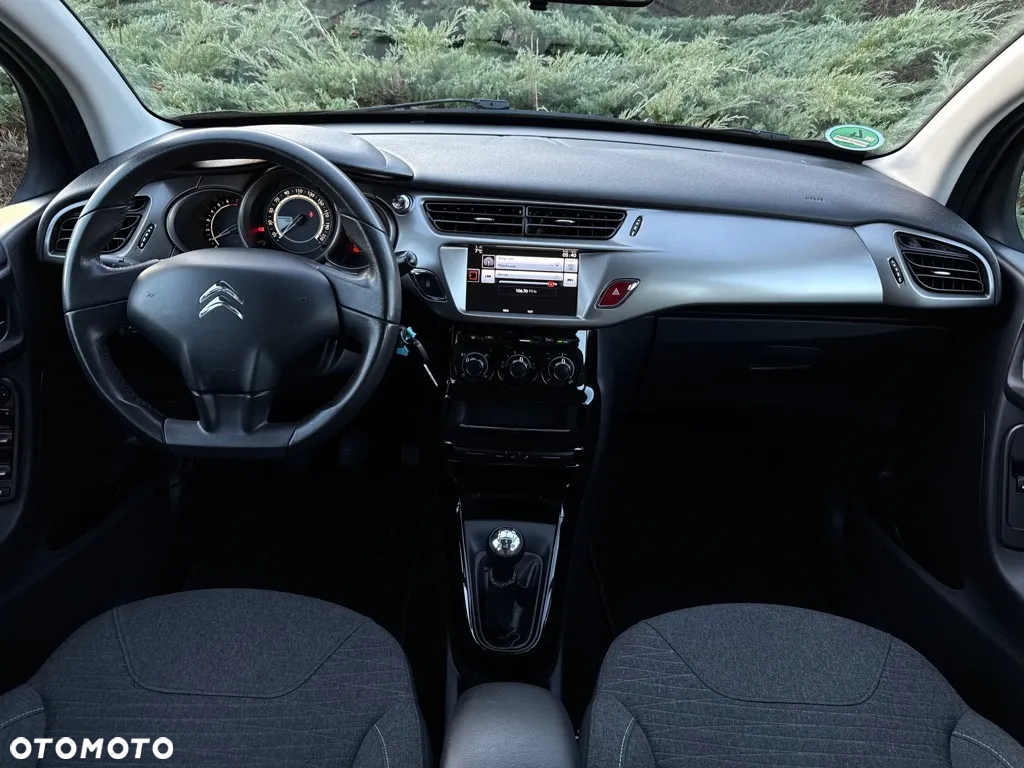 Citroën C3 1.2 PureTech Exclusive - 26