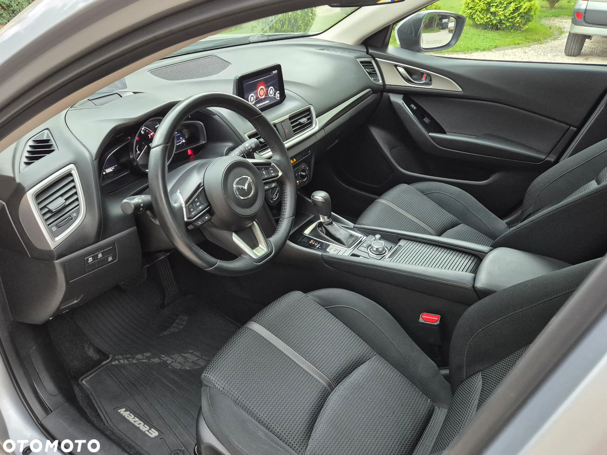 Mazda 3 - 5