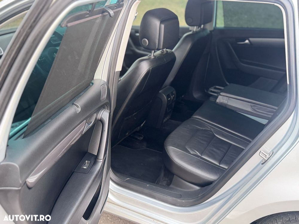 Volkswagen Passat 2.0 TDI DPF Highline - 8