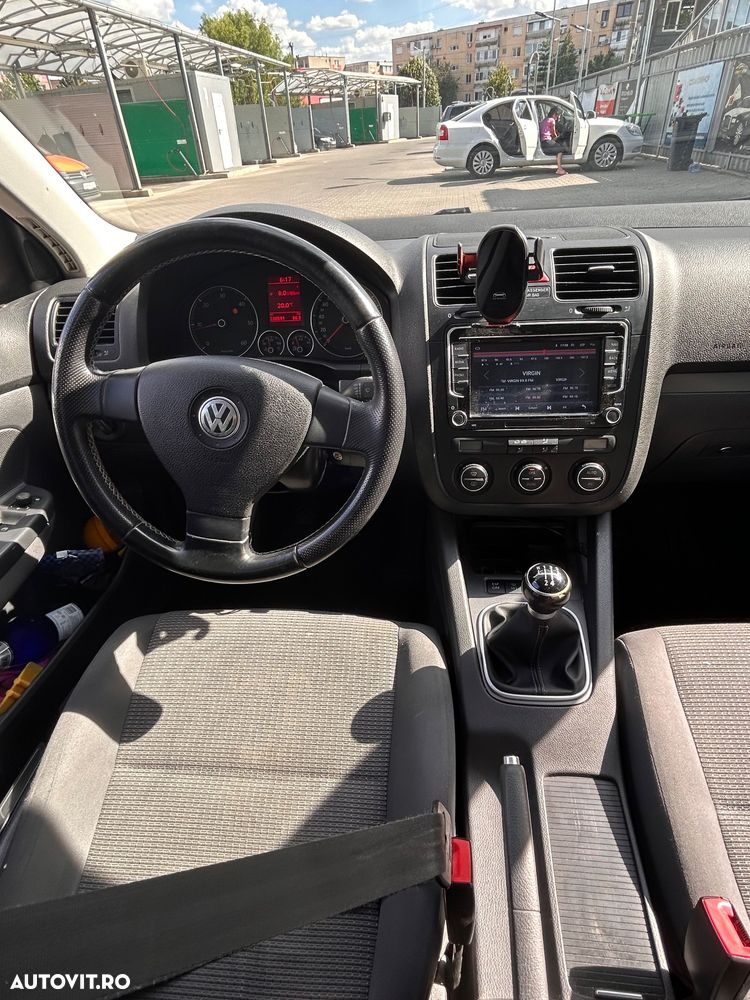 Volkswagen Golf 1.9 TDI BlueMotion Comfortline - 10