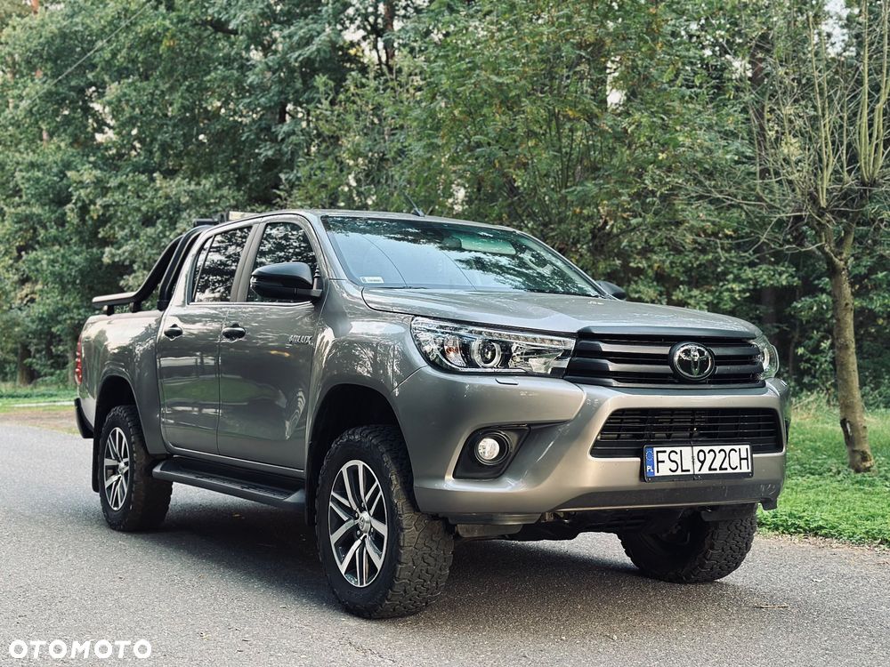 Toyota Hilux - 2