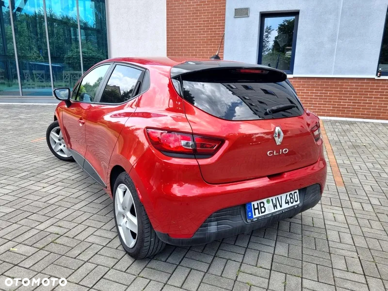 Renault Clio 1.2 16V 75 TomTom Edition - 5