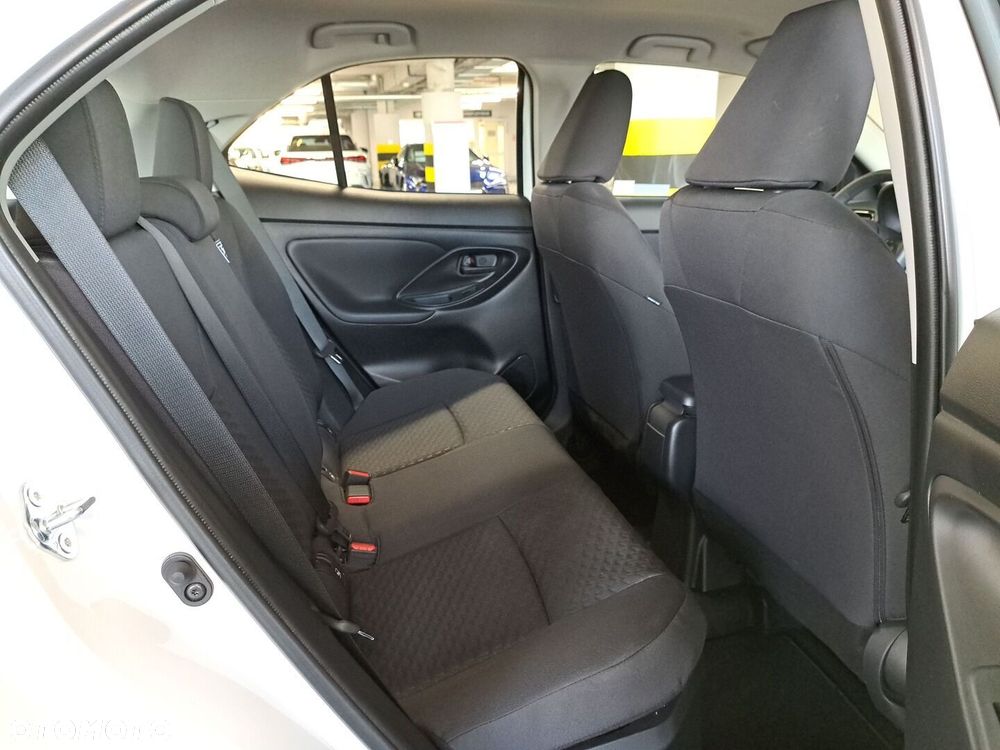 Toyota Yaris Cross Hybrid 1.5 Comfort - 15