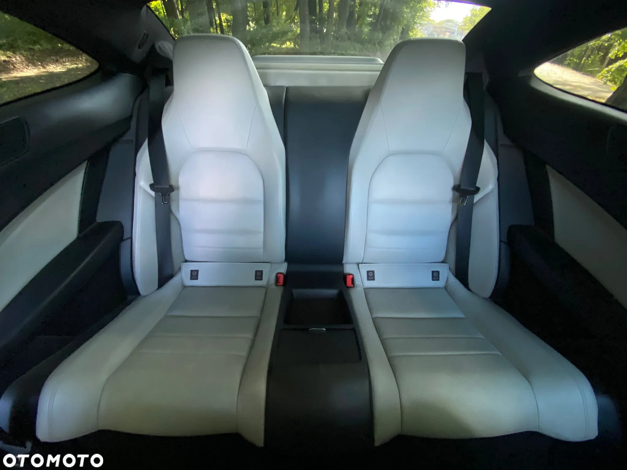 Mercedes-Benz Klasa C 250 Coupe (BlueEFFICIENCY) 7G-TRONIC - 14
