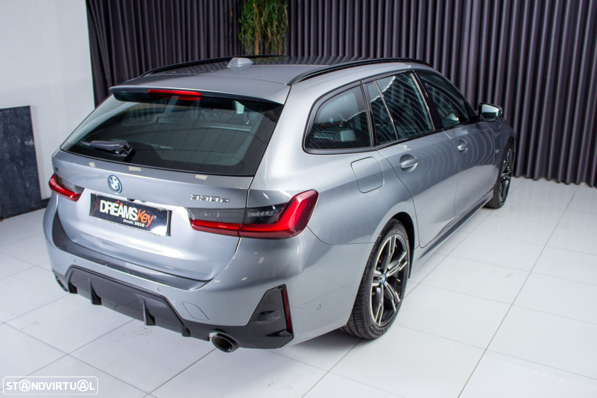 BMW 330 e Touring Pack M Auto - 4