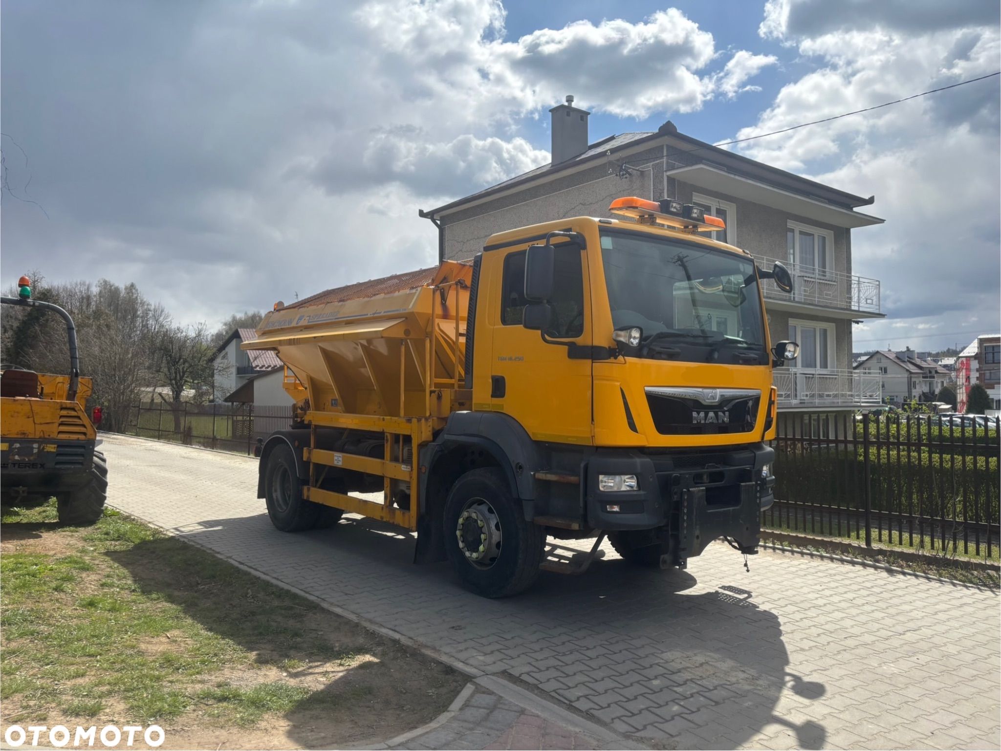 MAN TGM 18.250 4X4BB Piaskarka solarka econ pług schmidt - 1