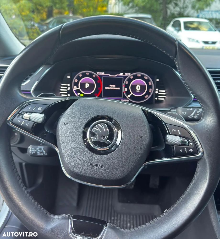 Skoda Superb 2.0 TDI 4X4 DSG Style - 9