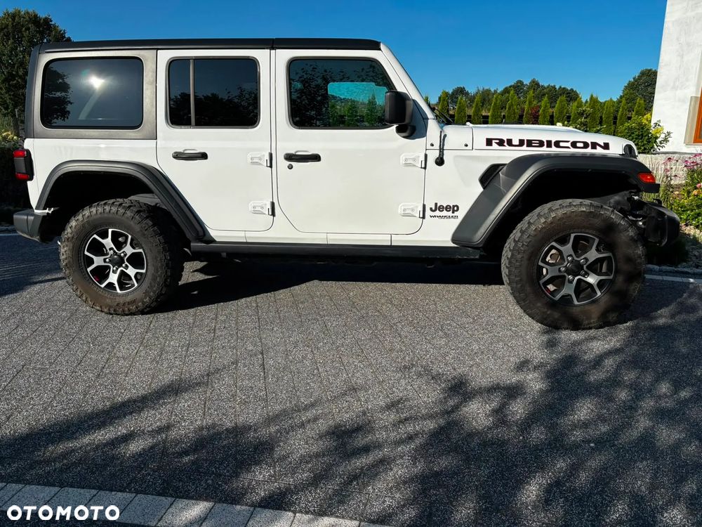 Jeep Wrangler - 5
