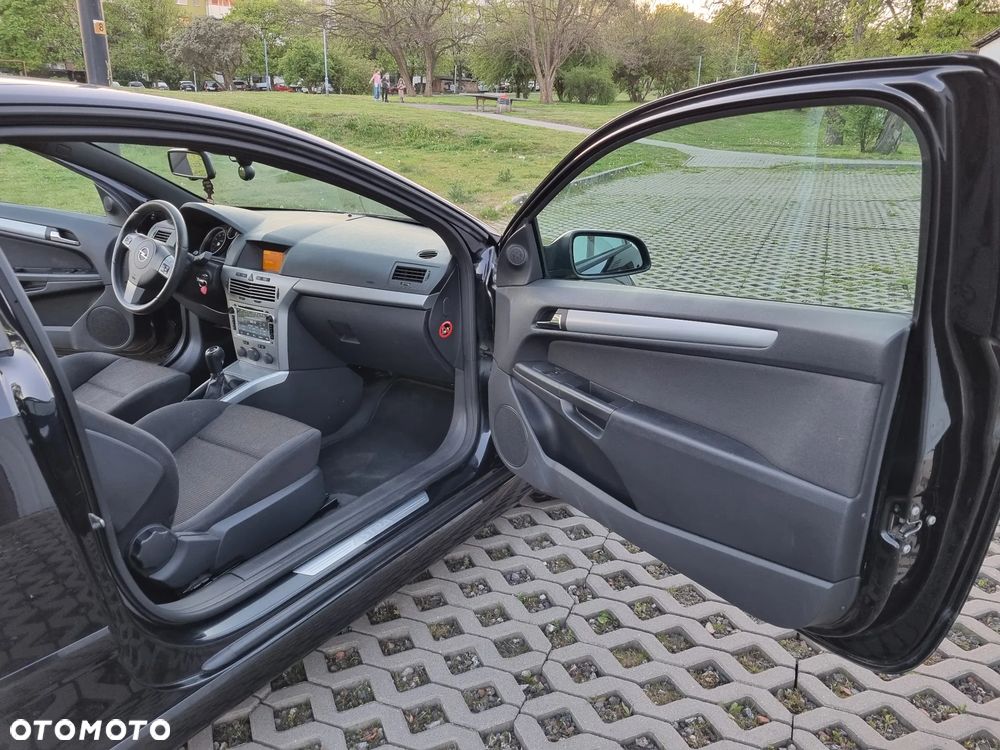 Opel Astra 1.8 - 13
