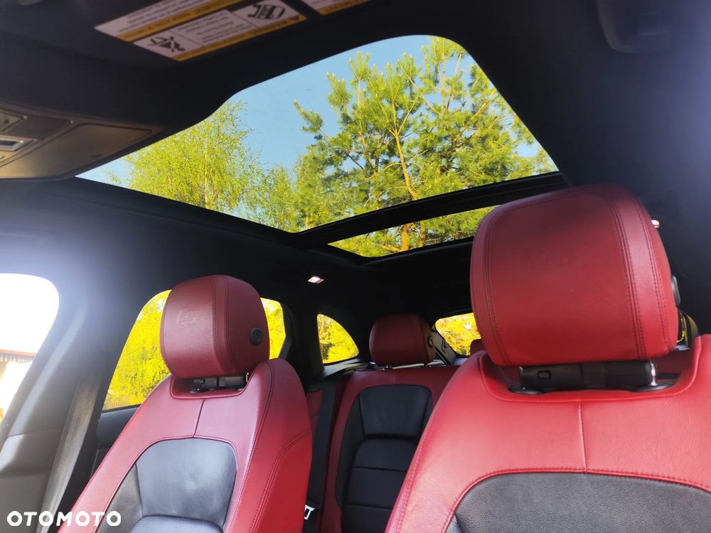 Jaguar F-Pace S AWD - 20