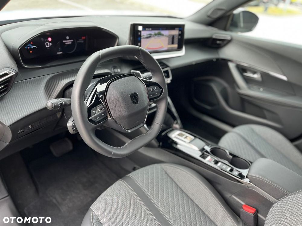 Peugeot 2008 - 10