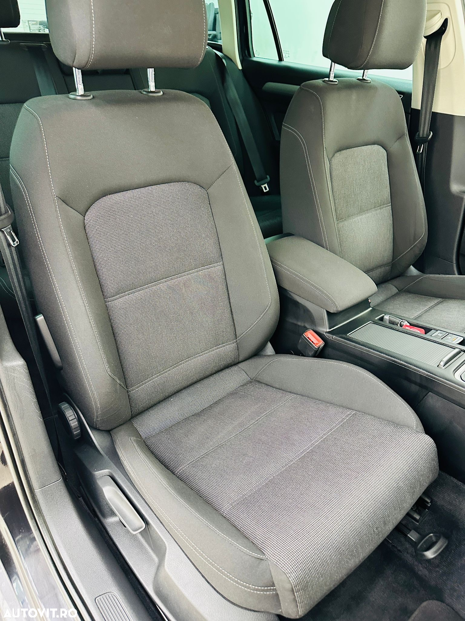 Volkswagen Passat - 23