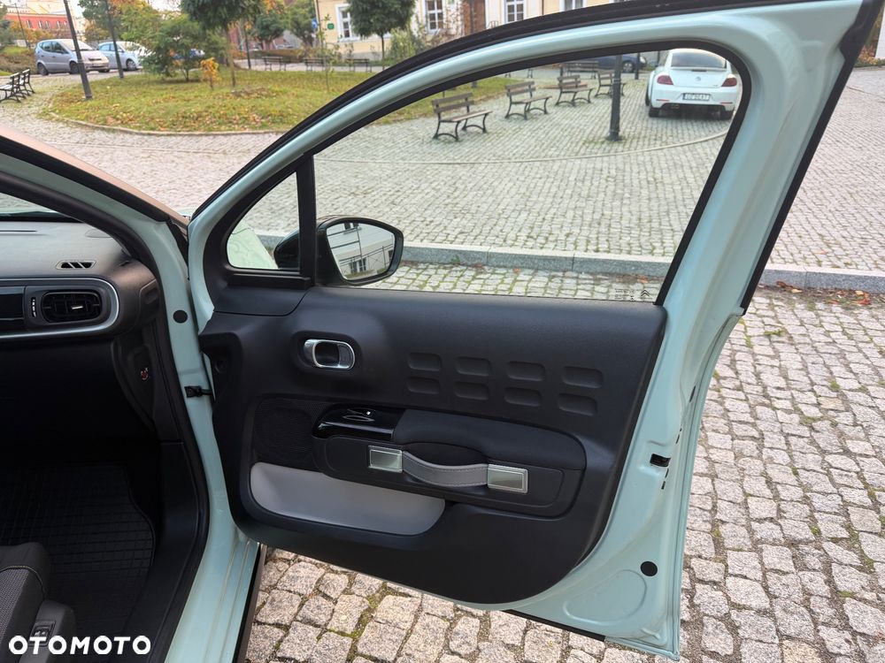 Citroën C3 BlueHDi 100 S&S FEEL - 24