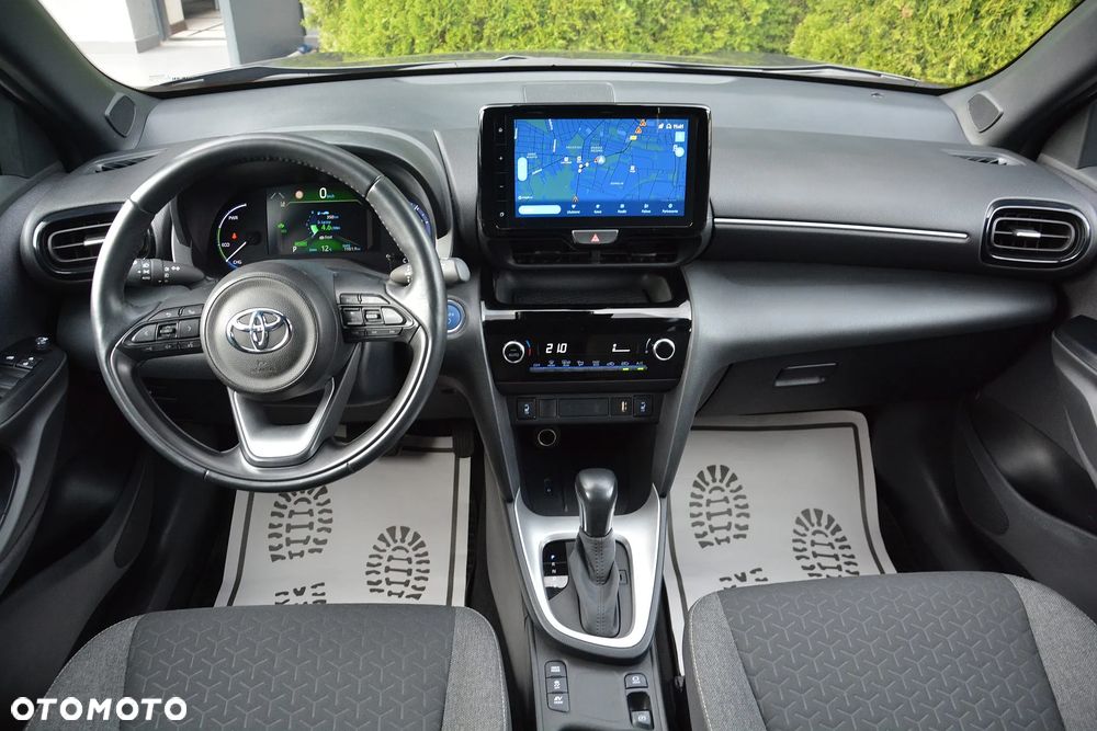 Toyota Yaris Cross - 17
