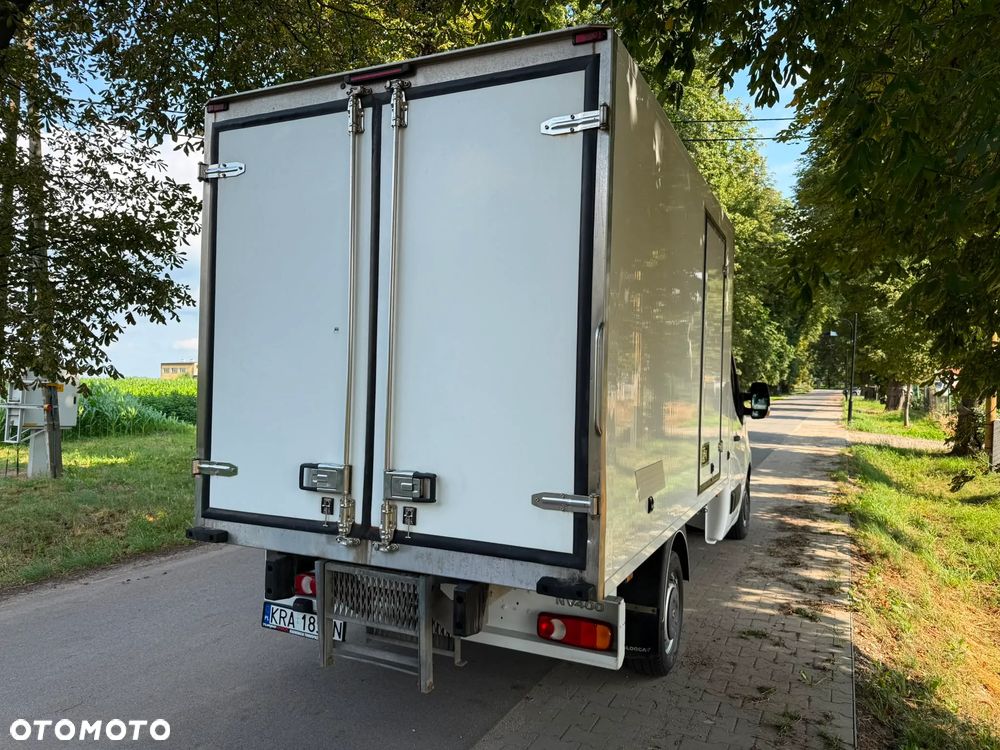 Nissan NV400 - 6