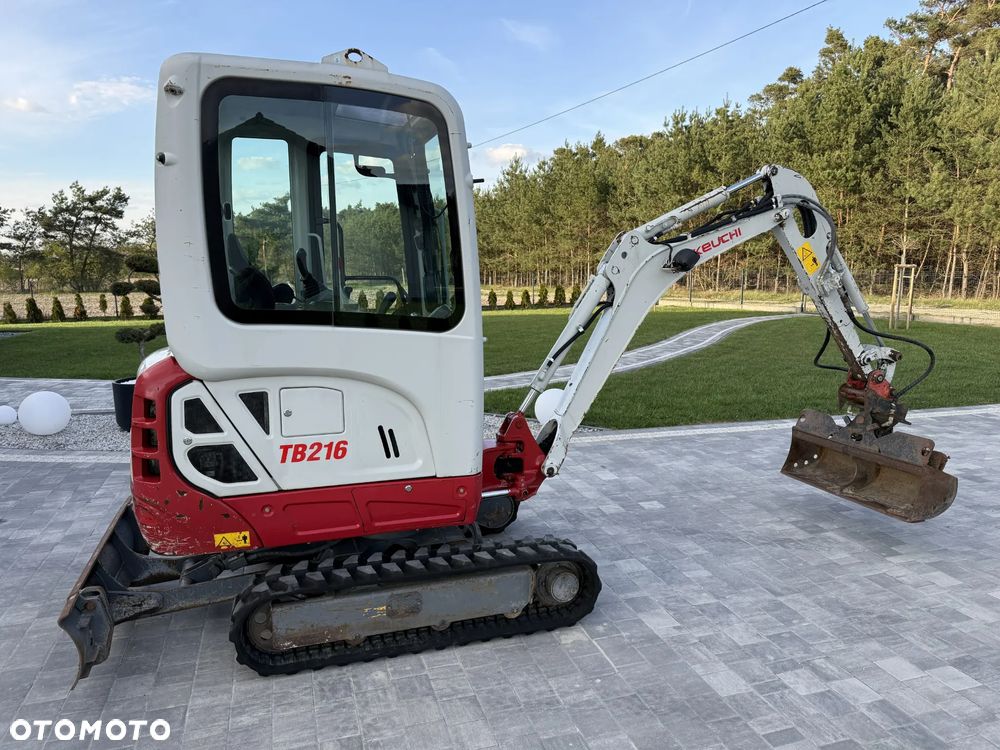 Takeuchi TB216 - 3