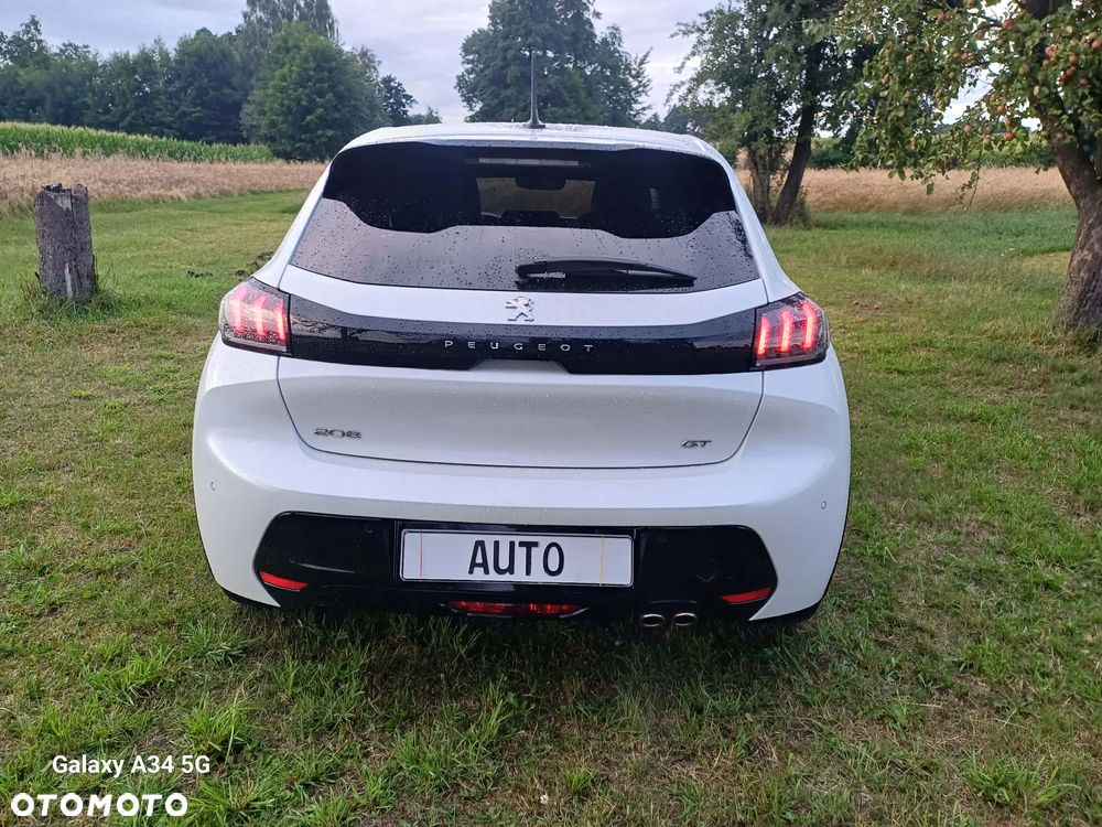 Peugeot 208 - 4