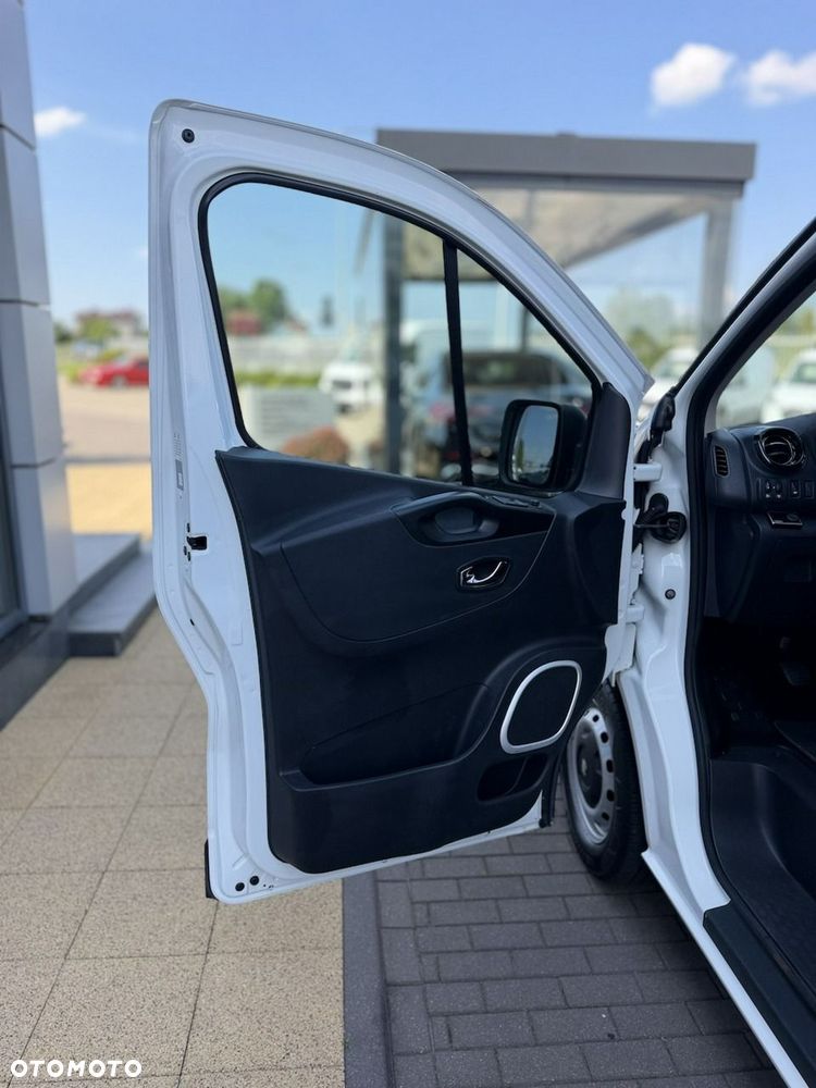 Opel Vivaro - 27