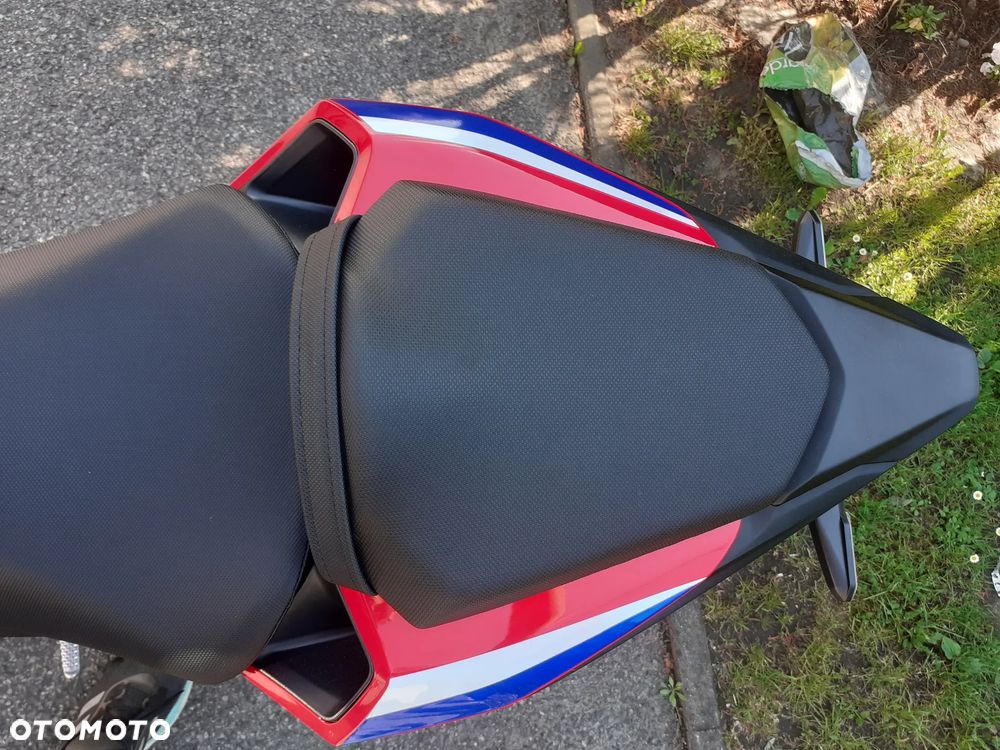 Honda CBR - 7