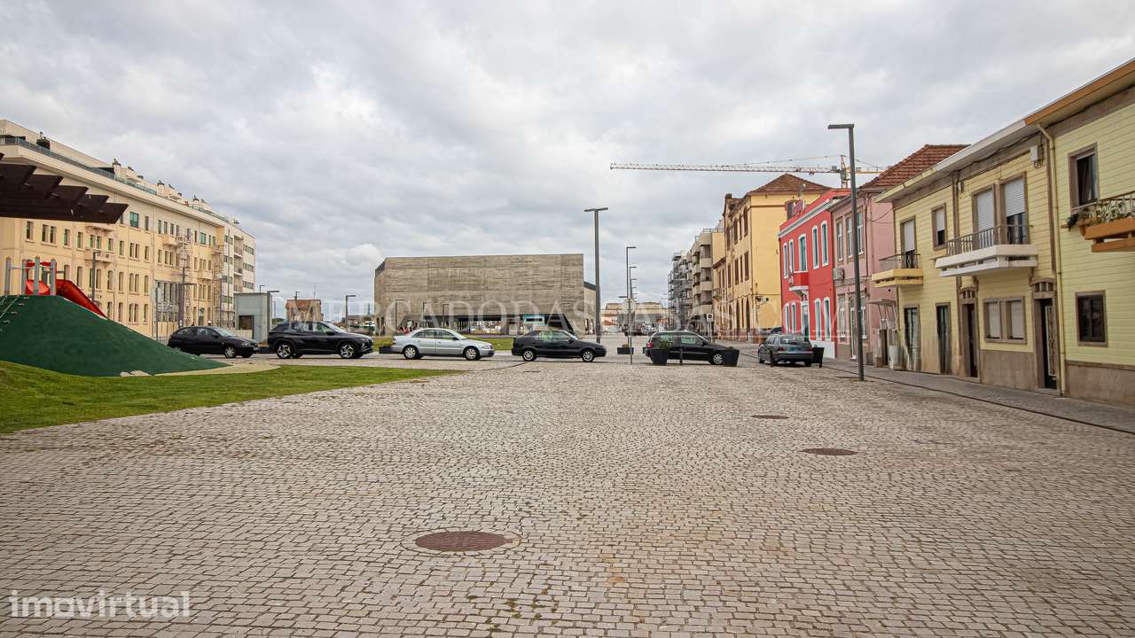 T4 centro Espinho a 200m da praia - Grande imagem: 2/15