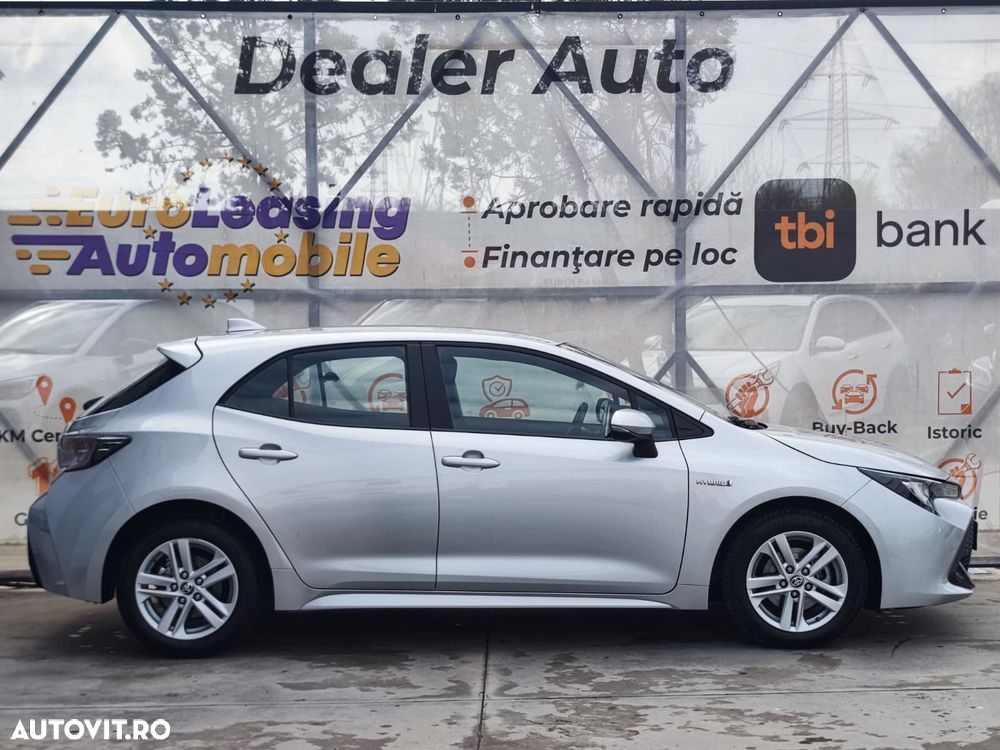 Toyota Corolla 1.8 HSD Business - 12