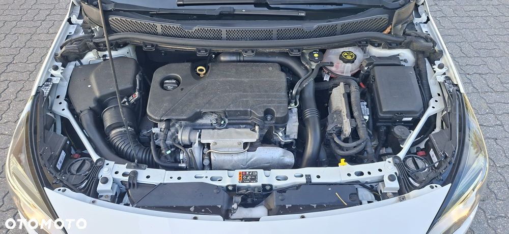 Opel Astra 1.4 Turbo Start/Stop Dynamic - 34