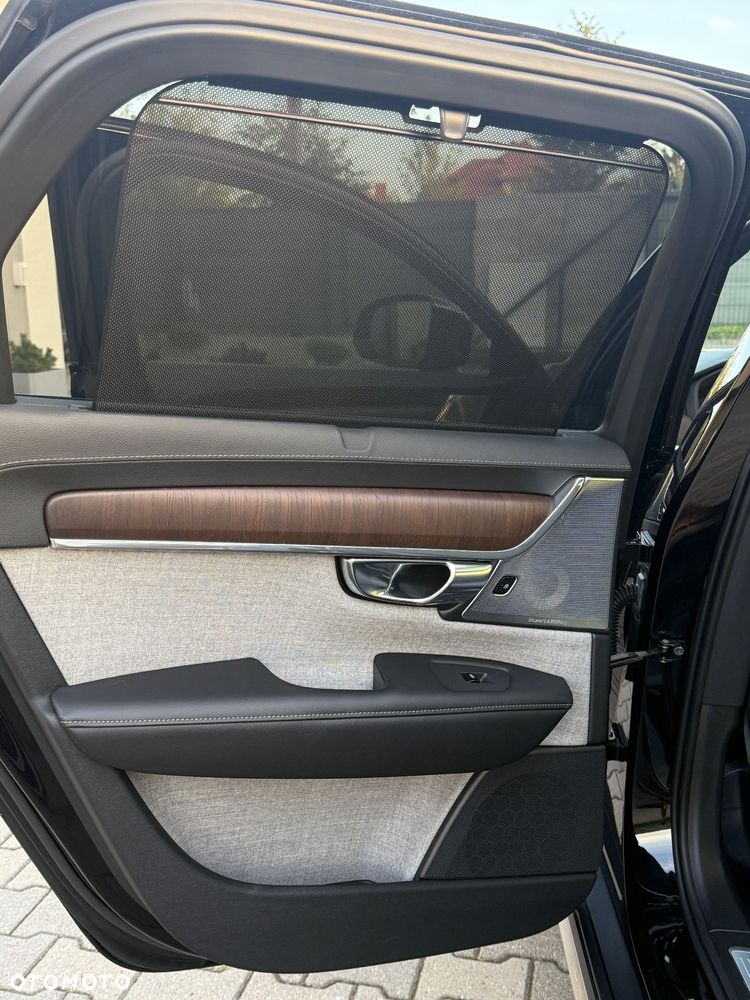 Volvo V90 Cross Country - 33