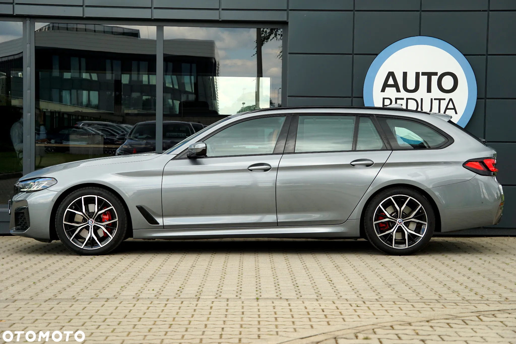 BMW Seria 5 530i xDrive - 10