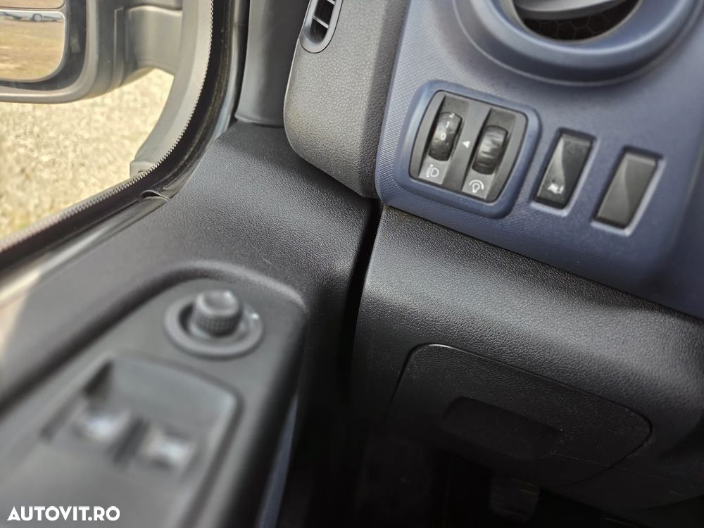 Opel Vivaro L2H1 - 12